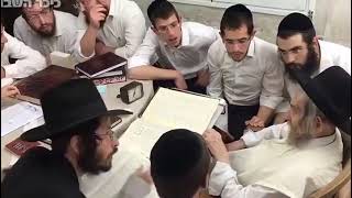 צדיקים נכתבים לחיים: מנהיג הדור הרב שטינמן בשעור לתלמידיו מישיבתו תורה בתפארתה לקראת ר"ה - אלול ע"ו
