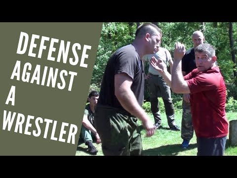 Defense against а wrestler - Russian martial arts IZVOR