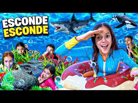 Hide and seek in the pool to the extreme (Jessica Sousa and family)