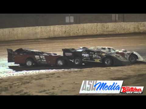 Late Models: Robinson and Armstrong Crash - Carina Speedway