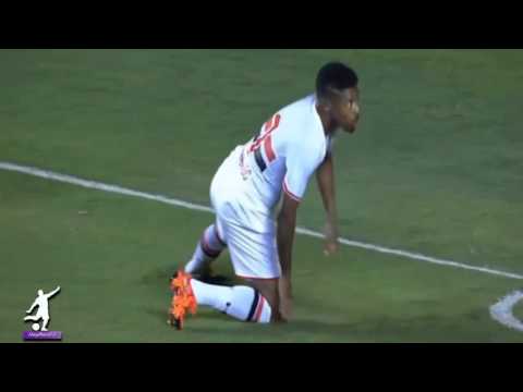 Michel Bastos Amazing goal (20.11.2015)