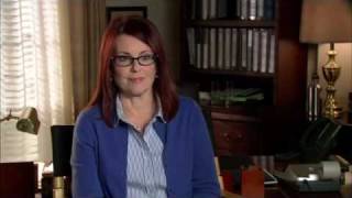 Megan Mullally-Parks & Recreation Interview video
