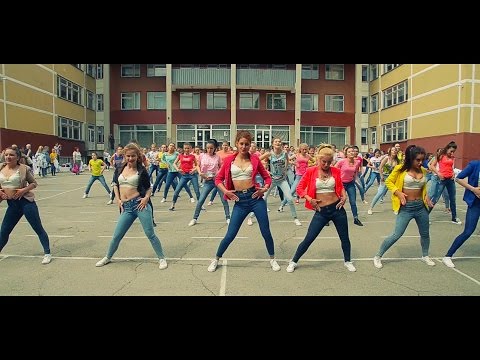 Sis n Bro - Last Bell - Flashmob, Moldova, Chisinau