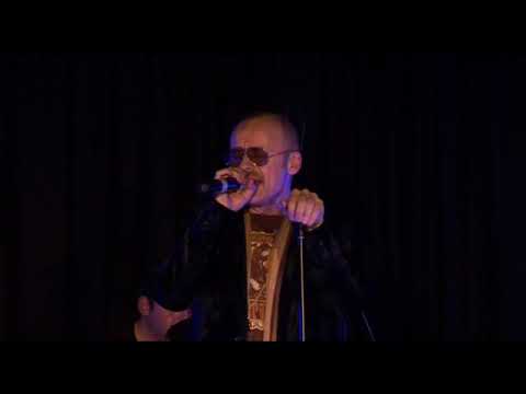 ERIC VAN ARO   I still haven t found what i m looking for