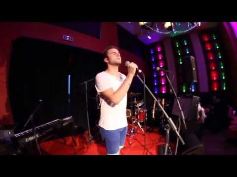Jakub Hübner - Skyfall (Adele Cover) (Live at Siddharta Café, Prague, 13.6.2013) HD