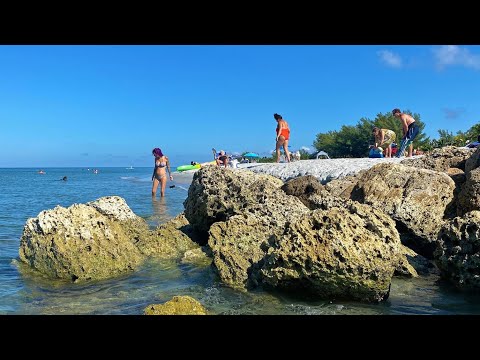 image-How much is beach parking on Sanibel?