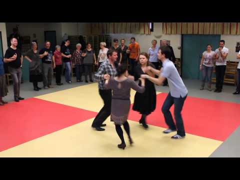 Gavotte Pourlet lors du "Temps Dañs Trad" 2015 à Brasparts