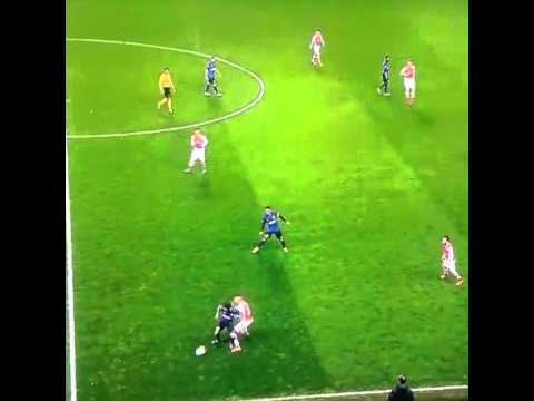 Joao Moutinho amazing skill vs Arsenal