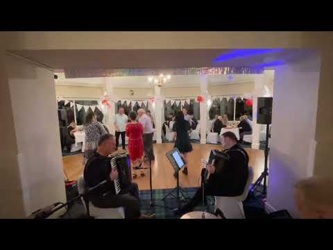 Virginia Reel - The Haggis Chasers Ceilidh Band