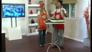 EL VIDEO PROHIBIDO DE LLAME YA: La tapa de la Hot Play va al piso y se rompe  FAIL televentas