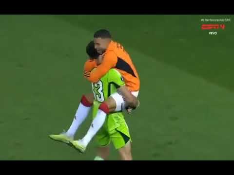 Golaço de Sérgio rochet de pênalti contra o tiver plate