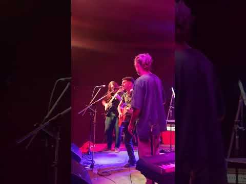 Jose Luis Aguirre y Matias Morales- La olvidada