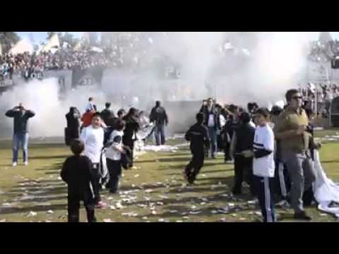 "RECIBIMIENTO - ASCENSO DEL LOBO" Barra: Los Famosos 33 • Club: Gimnasia y Esgrima de Mendoza