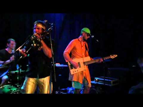 Chiki liki tu-a - Monte Carlo (Live Trenčín 10.10.2015)