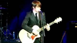 Drake Bell - I found a way acoustic live in San Diego