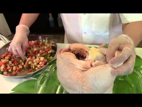 Nicaraguans get ready to feast on stuffed hens for Christmas Eve