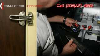 preview picture of video 'Locksmith HAMDEN, CT %12 Coupon 06514 06517 06518'