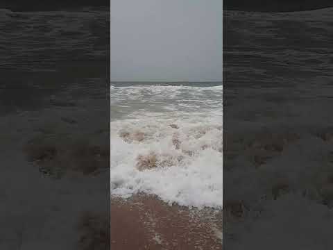 Sea waves | Karachi Beach #manorabeach #youtubeshorts