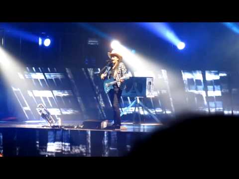 Muse - Hysteria (with Star Spangled Banner intro) Live! [HD]