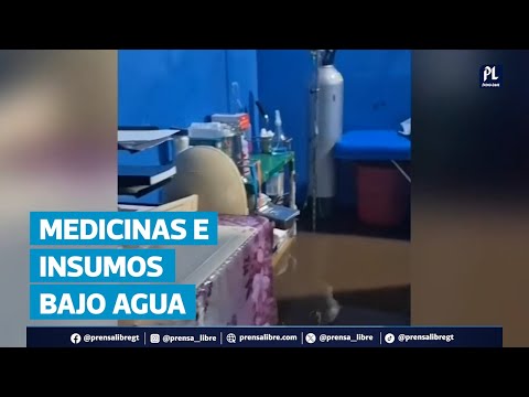 Lluvias inundan CAP y estación de bomberos en Cuyotenango; reportan pérdida de insumos médicos