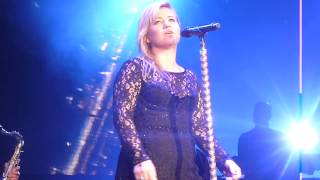 Kelly Clarkson - Never Loved a Man (Aretha Franklin cover)