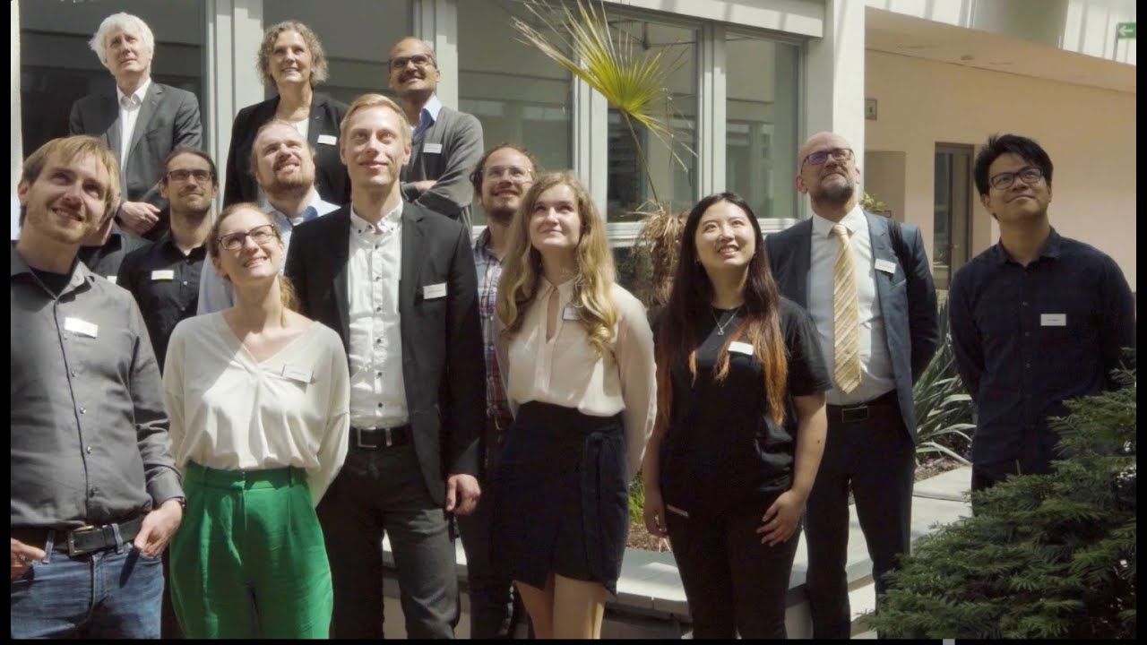 The digital twin of traffic in real time