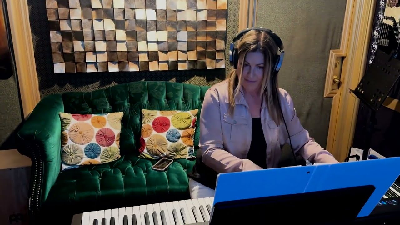 Promotional video thumbnail 2 for Pamela Dio Music