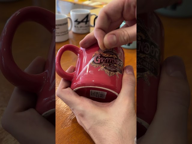 Vídeo relacionado con Stor TAZA CERAMICA SB 325 ML EN CAJA CARS STICKERS