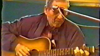 Chet Atkins, 1991, France, playing &quot;This Can&#39;t Be Love&quot;.