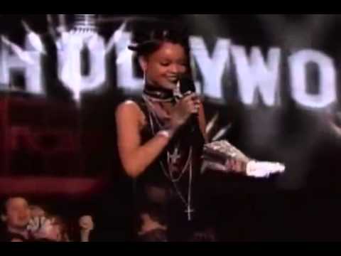 Rihanna Wins Artist of the Year - iHeartRadio Music Awards 2014
