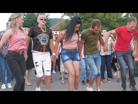 Gara Ismira i Sultan rasturaju narodno kolo - vašar Đurđevik