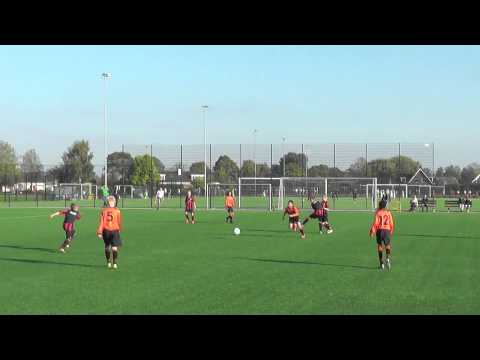 27 sept 2014 VV De Meern D3 - VVIJ D4 com 6-0 Prima voetbal Leandro
