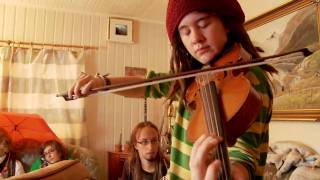 Moddi - "Silhouette" (Handheld Shows)