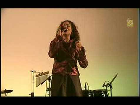 sherrita duran canta amazing grace acapella