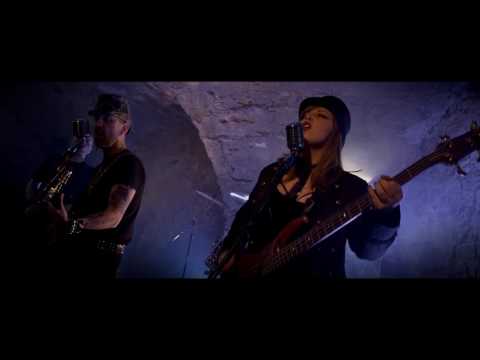 BLACKSTAGE   "Leave me alone"