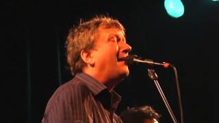 Walk Away and Some Fantastic Place - Glenn Tilbrook - 13 January 2006 - live at the Paradiso