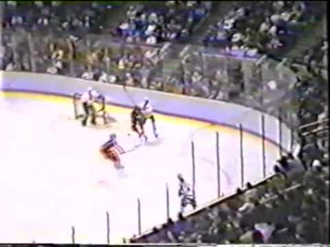Hartford Whalers vs Central Red Army 1988 8 01 Title 01