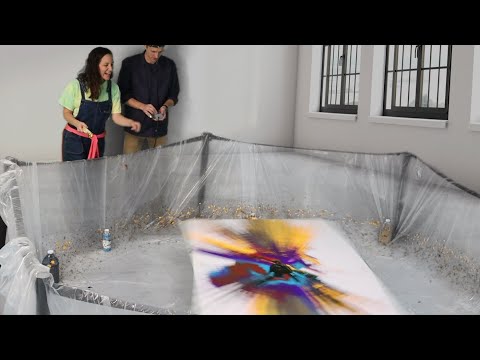 Art Spinner canvas spinner for professional artists to create large abstract art.