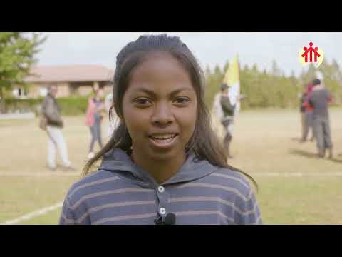 JMJ MADA 10 ANTSIRABE / Tanora Misionera: masina sy sambatra