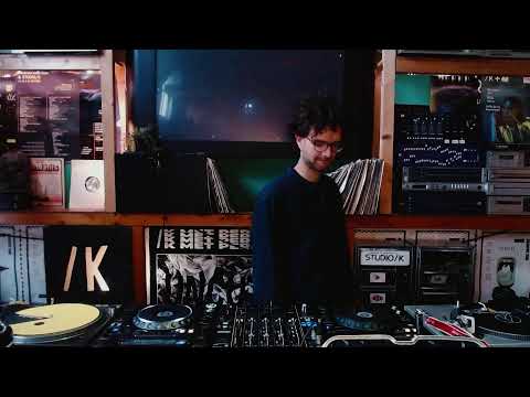 innocent discomfort / Shirtless Sunday Takeover / 28.07.2023