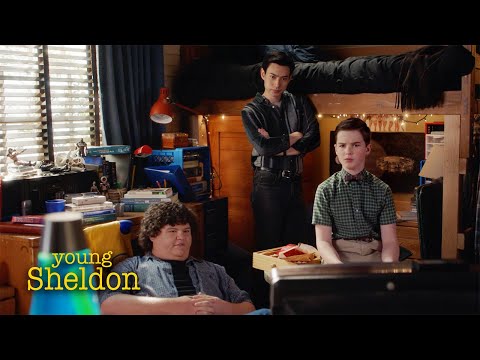 Sheldon Makes New Friends | Young Sheldon
