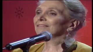 María Dolores Pradera canta La Flor de la Canela