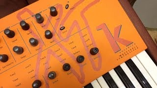 Video thumbnail for Waldorf MicroWave XTk Digital Wavetable Synthesizer Demo by zibbybone