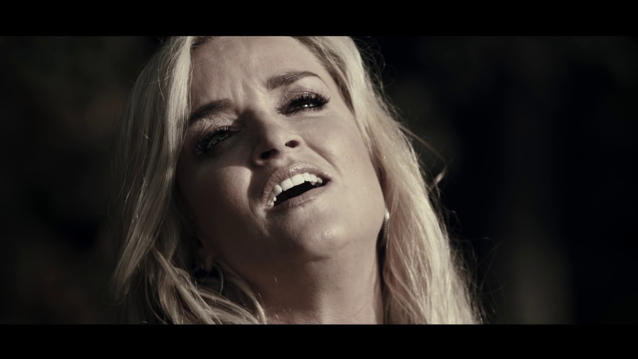 Samantha Steenwijk - Ga Maar Door (Officiële Videoclip)