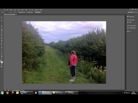 Adobe Photoshop CS6 Content Aware Move - Wow!