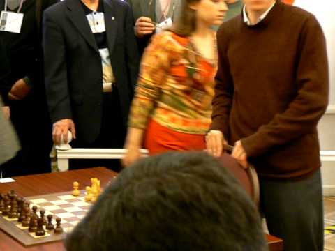 2006-11-11 GM Bologan (Moldova) - GM Jobava (Georgia)Tal Memorial Blitz 2006