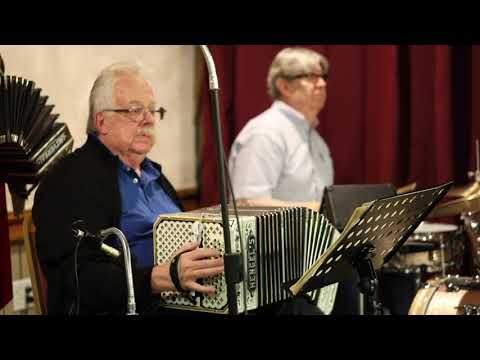 A German tune - Who Pays Waltz - 40th Annual Concertina Bowl, Blaine, Minnesota
