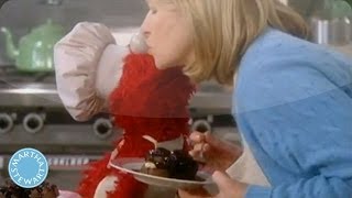 Martha Stewart and Elmo Create Ice Cream Puffs - Martha Stewart