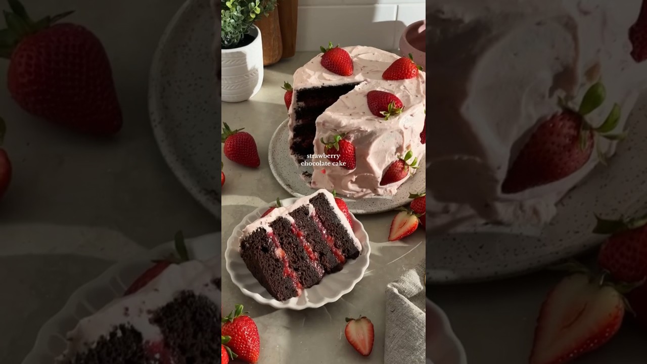 if you like chocolate covered strawberries, this cake is for you 🍓