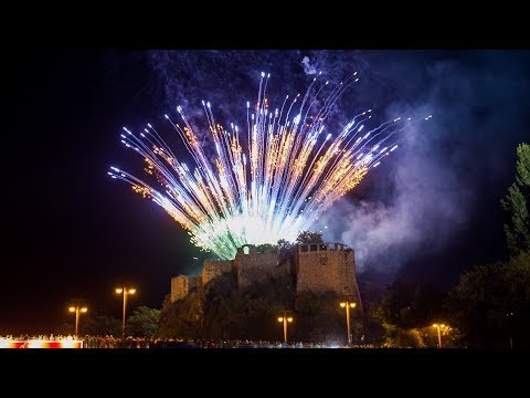 Laternenfest Halle (Saale) - Burg Giebichenstein Höhenfeuerwerk 2017